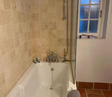 Cambridge House | 15th Century Thatched Cottage