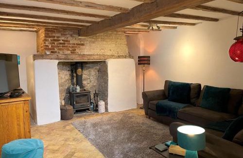 Cambridge House | 15th Century Thatched Cottage