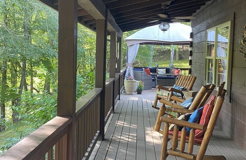 Sevierville Cabin | 16 Acre 💦Creekside 🐴 Cabin Farm