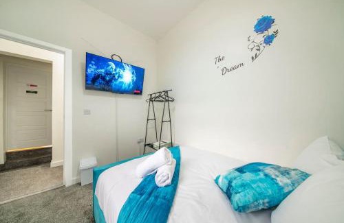 Morley House | *16*b* setup for your most amazing & relaxed stay + Free Parking + Free Fast WiFi *