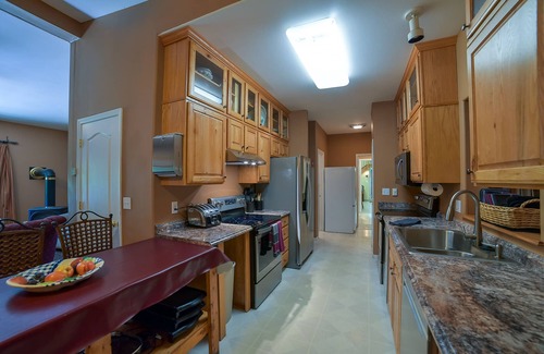 Fish Haven Cabin | 16 Bedroom stream-side Lodge on 3 acres, 3-night min Summer & Holidays-sleeps 60