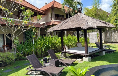 Dewi Sri Villa | 16 Bedroom Villa Private Pool Complex in Legian Bali