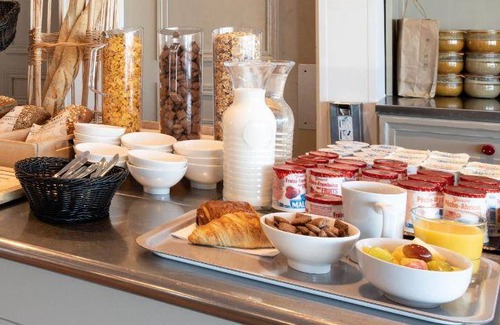 Calais Frethun Hotel | 16 m² Hotel ∙ 8 guests