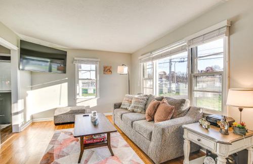 Newark House | 16 Mi to Buckeye Lake Family-Friendly Newark Home