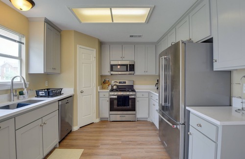 Cedar Hill House | 16 Mi to Dtwn Dallas: Spacious Home w/Yard!