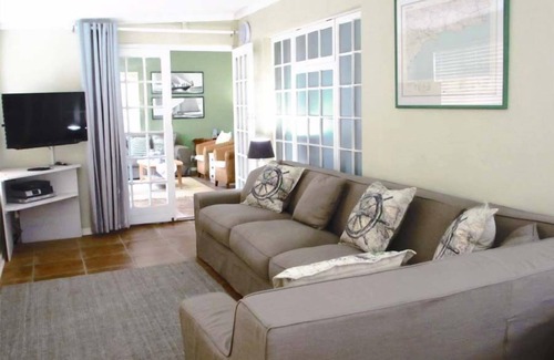 Arniston House | 16 On Main Arniston