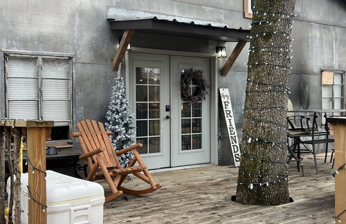 West Siloam Springs Cabin | 16 person Bunkhouse
