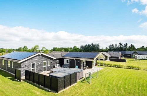 Ansager House | 16 person holiday home in Ansager-By Traum