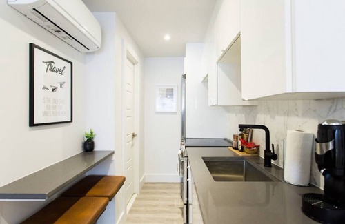 Little Italy Apartment | 16 Studio Apartment-Hotel in Little Italy by Denstays
