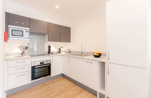 Leatherhead Apartment | 16 Swan House -2 bedroom apartment