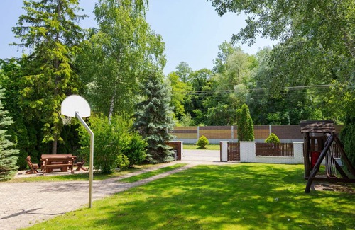 Balatonszarszo Apartment | 160 m² Apartment ∙ 4 bedrooms ∙ 10 guests