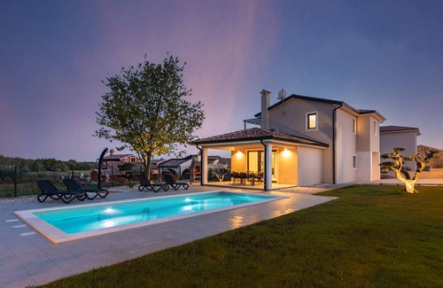 Montizana Villa | 160 m² Villa ∙ 2 bedrooms ∙ 6 guests