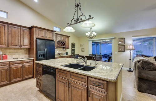 Elkhorn House | *1600 Sq Ft 3 Bed 2 Bath 1 Story Private Pool