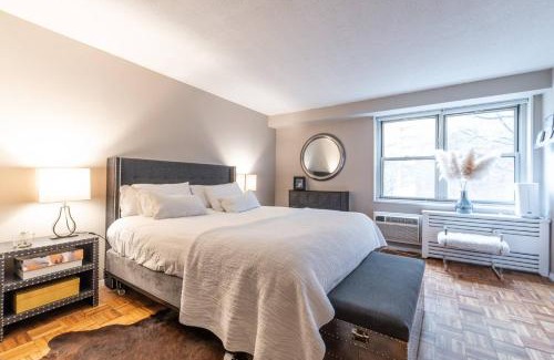 Tribeca Apartment | 1600ft TriBeCa Townhouse - Luxury & Spacious