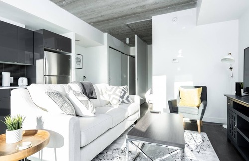Downtown Winnipeg Condo | (1606)Downtown Glasshouse+ Hi-End 1 Bdr+Fast WiFi(311)
