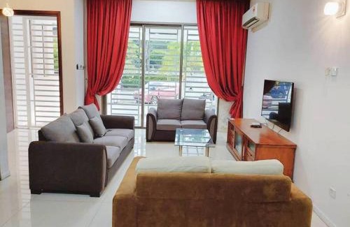 Gelugor House | 162 Home4Stay Deluxe Big 3story 6Rooms 20pax Wedding USM Arena Bridge