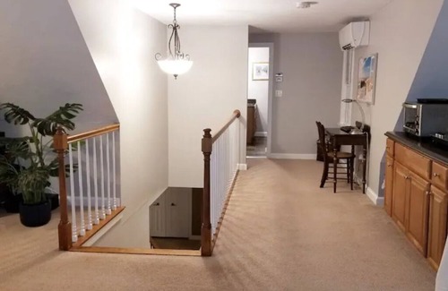 Chiltonville House | 1620 Retreat - Walk to BID Hosp, Private suite