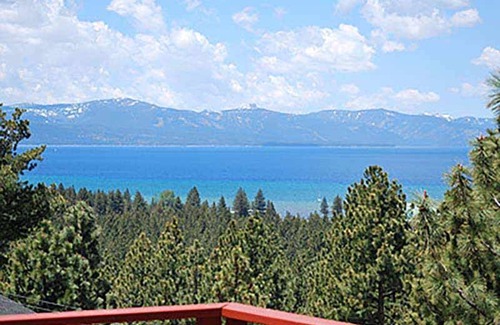 South Lake Tahoe House | 163 m² House ∙ 3 bedrooms ∙ 9 guests