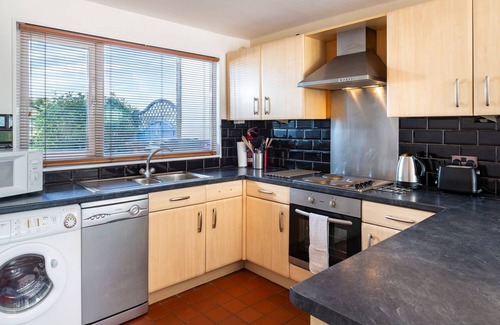 Malborough Cottage | 164 CUMBER CLOSE, pet friendly, with a garden in Malborough