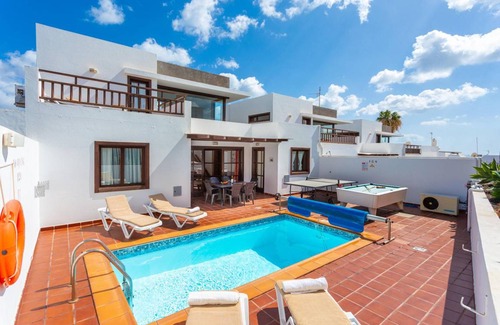 Los Mojones Villa | 165 m² Villa ∙ 3 bedrooms ∙ 6 guests