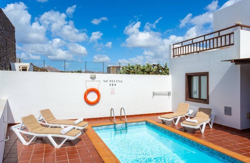 Los Mojones Villa | 165 m² Villa ∙ 3 bedrooms ∙ 6 guests