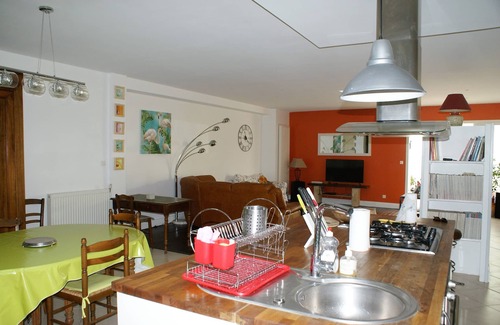 Bessan House | 165m2 village house near the beaches