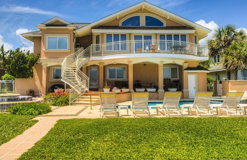 Golden Mile House | 167 m² House ∙ 4 bedrooms ∙ 10 guests