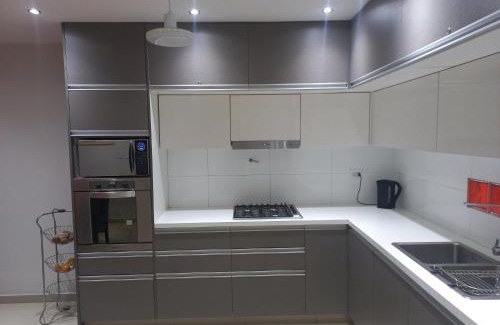 Mendoza House | 1670 House