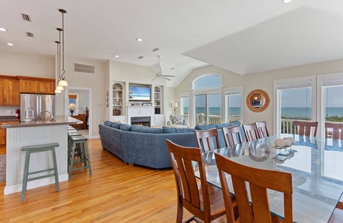 Currituck County House | 1677 Ocean's Eleven * Oceanfront