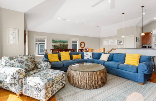 Currituck County House | 1677 Ocean's Eleven * Oceanfront