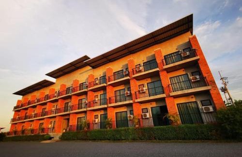 Phatthana Nikhom Hotel | 168Pattana 168พัฒนา