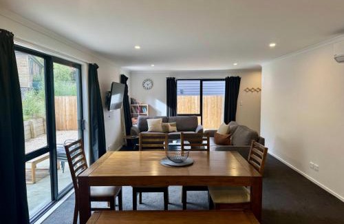 Hanmer Springs House | 16b Alpine Avenue