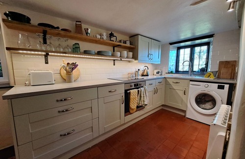 Newton Abbot Cottage | 16th Century Grade II Listed Cottage in Heart of Dartmoor National Park