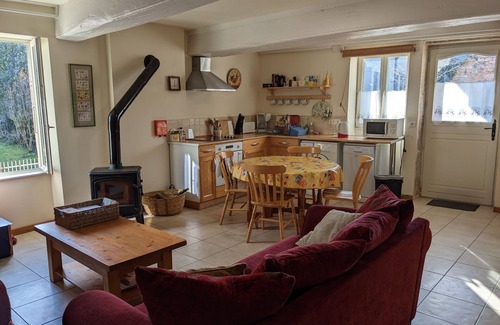 Saint-Gengoux-le-National House | 16th Century winemakers cottage in Saint Gengoux