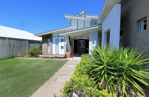 Bargara House | 17 Bargara Lakes Drive Bargara