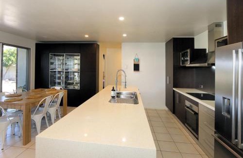 Bargara House | 17 Bargara Lakes Drive Bargara