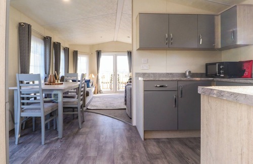 Wesham Cottage | 17 BIRCHWOOD CLOSE, pet friendly, with a garden in Lytham St. Annes