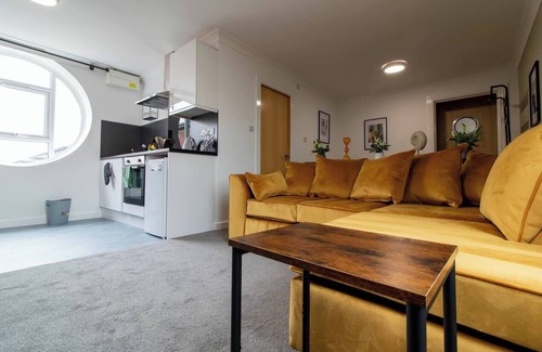Hartlepool Apartment | 17 Bowline · Superb Studio + Free Parking | Pass the Keys
