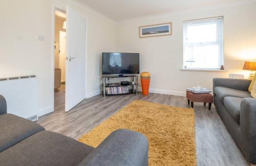 Aldeburgh Apartment | 17 Britten Close - Aldeburgh Coastal Cottages