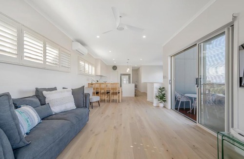 Port Macquarie House | 17 Cunning Street