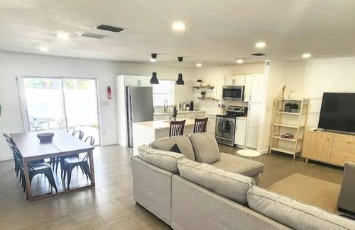 Egypt Lake-Leto House | #17 @Executive King Bed Home by Joyful Moments