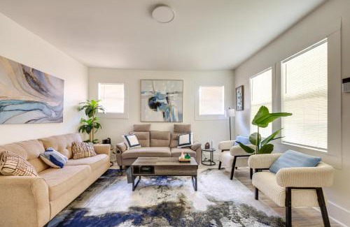 Bessemer House | 17 Mi to Birmingham Renovated Home with Deck