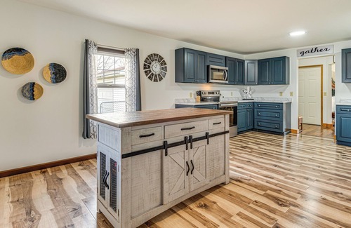 Connersville House | 17 Mi to Brookville Lake: Home w/In-Unit Laundry