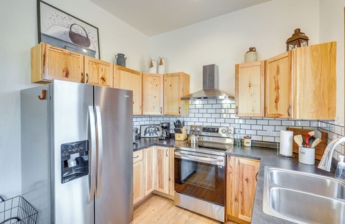 Rapid City Apartment | 17 Mi to Mount Rushmore: Rapid City Retreat!