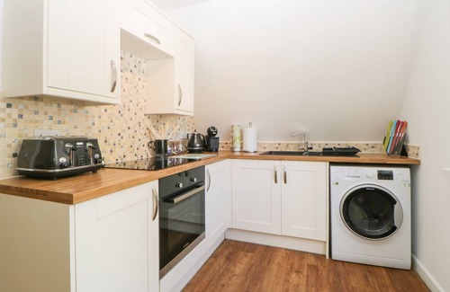 St. Ann's Chapel Cottage | 17 VALLEY LODGES, family friendly, with pool in Gunnislake