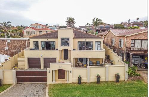 Jeffreys Bay Villa | 17 Villa Leadwood