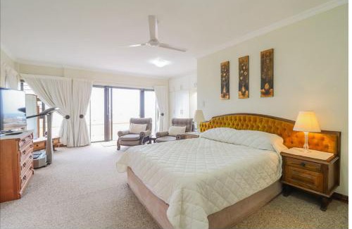 Jeffreys Bay Villa | 17 Villa Leadwood