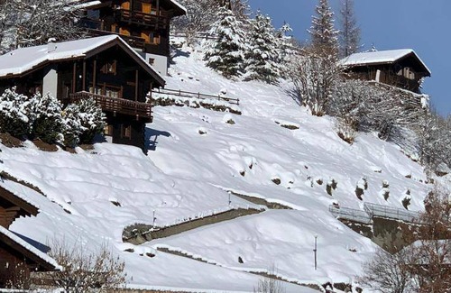 Grimentz Ski Chalet | 170 m² Chalet ∙ 4 bedrooms ∙ 10 guests