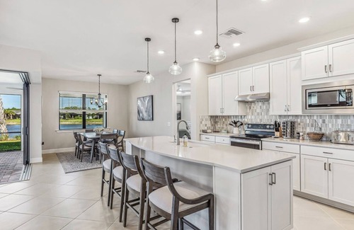 River Hall House | 17033 River Hall Single Family Home
