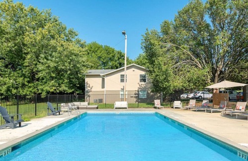 Rock Hill Condo | 1703D Heather Square · 10Min⇢RKH ☆ 9Min⇢Parks☆on-site pool+comp kitchen
